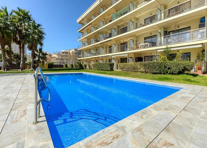 Pretty Apartment With Balcony