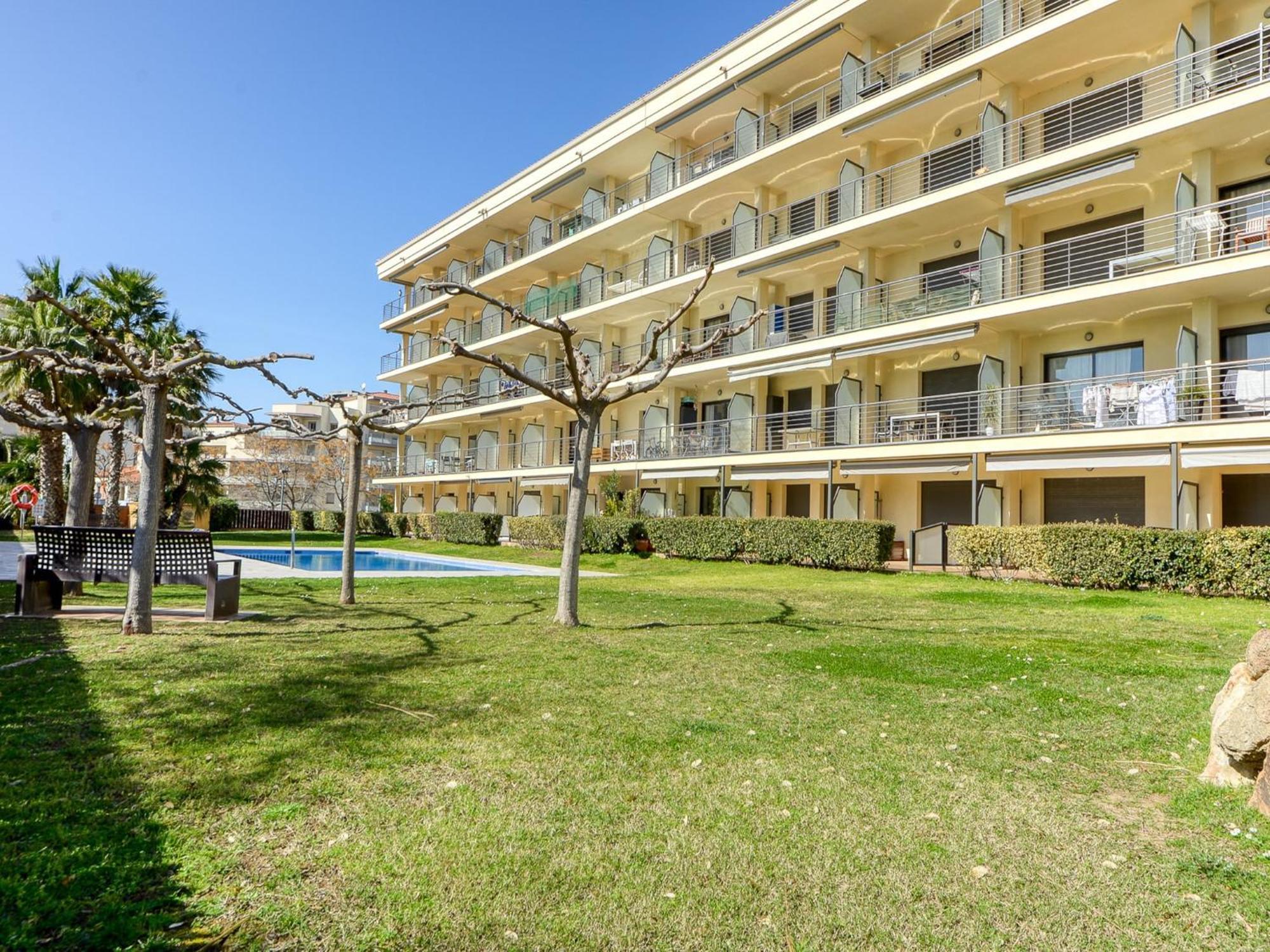 Pretty With Balcony Apartment *